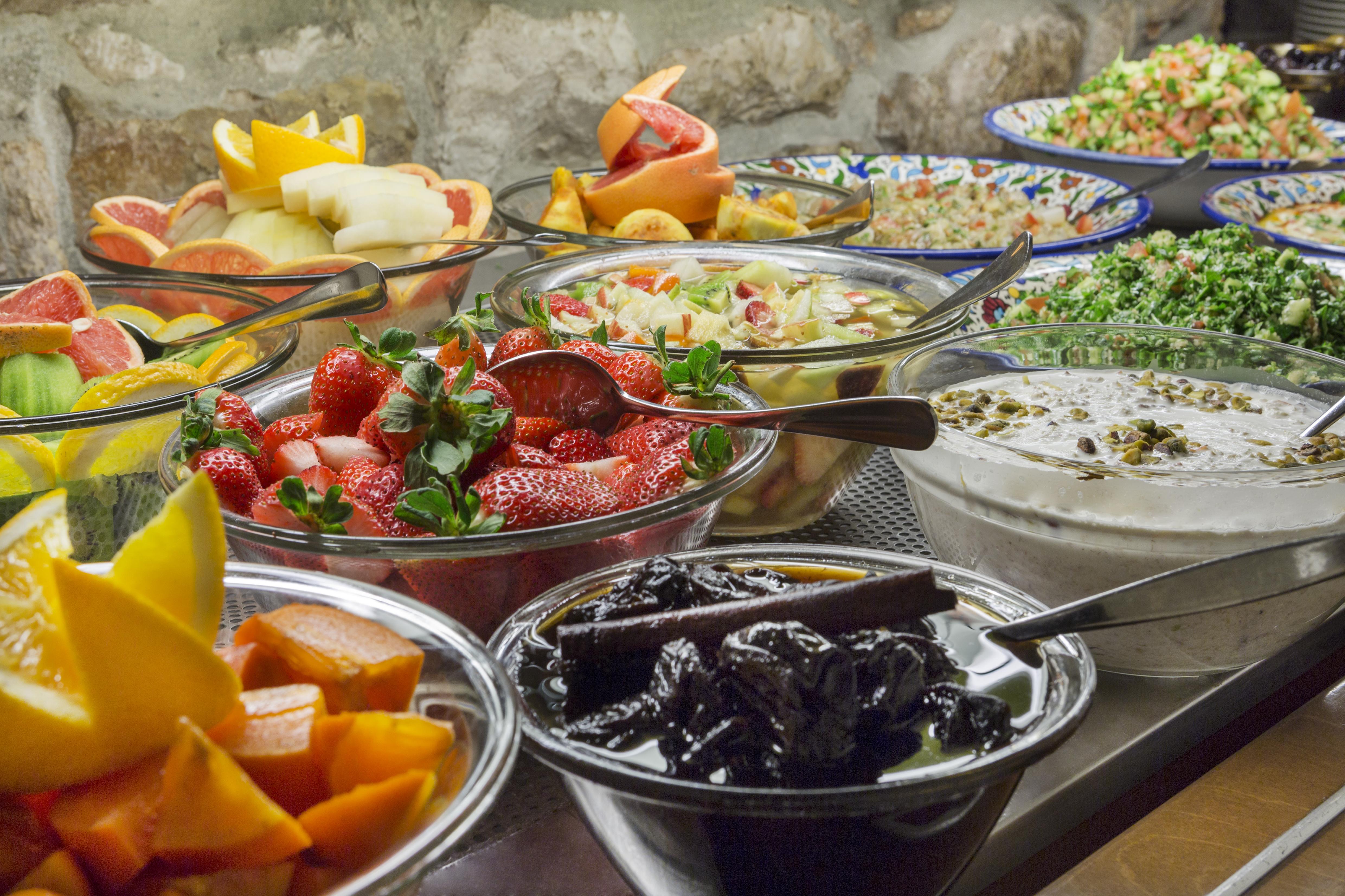 The American Colony Hotel - Small Luxury Hotels Of The World Yerusalem Bagian luar foto A selection of Israeli salads